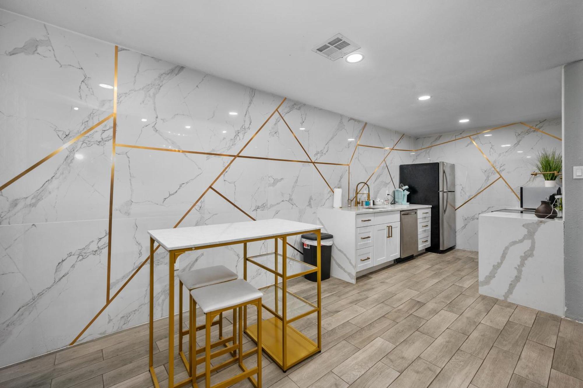 Spacious Galleria Apartment With Free Park Houston Exteriör bild